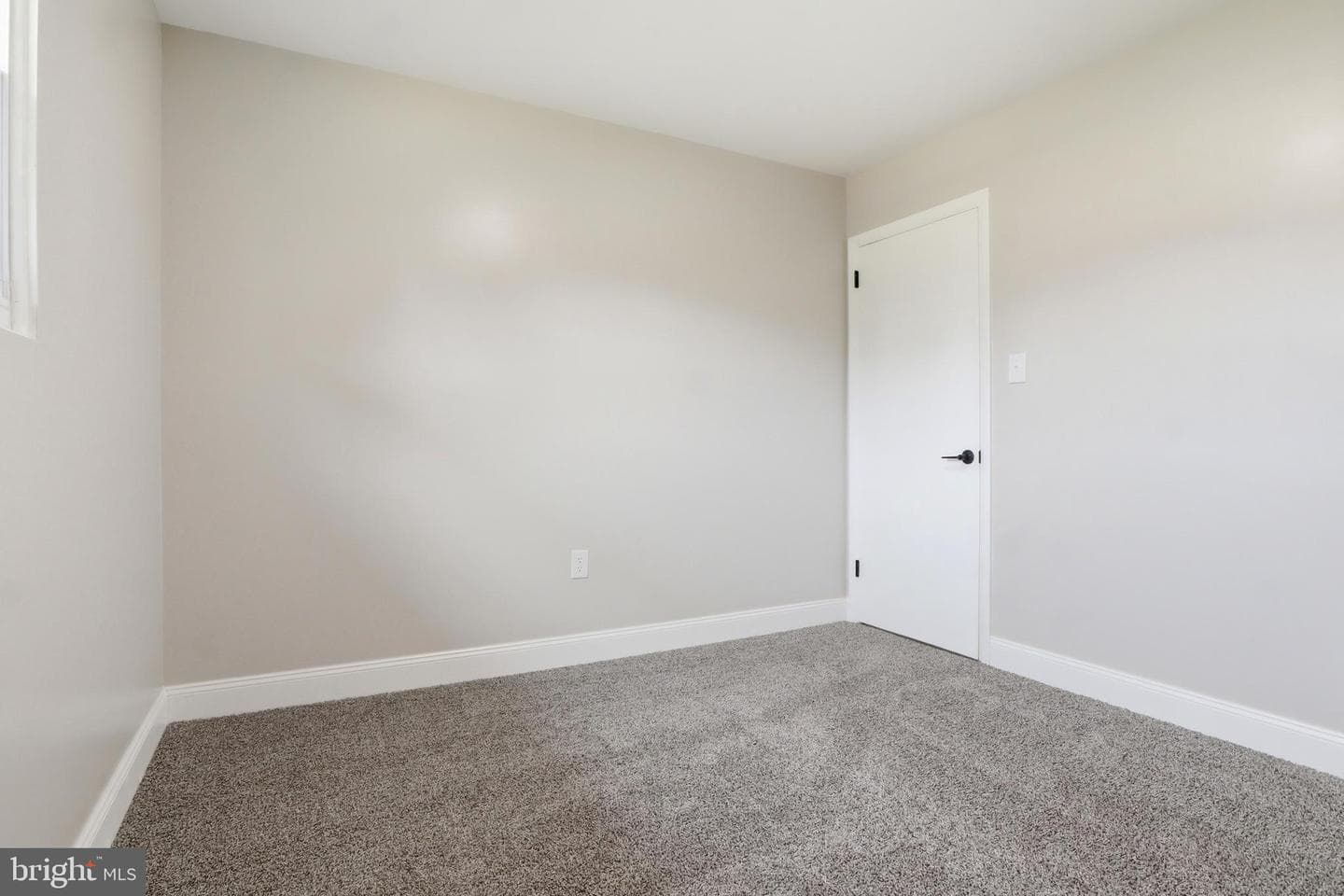 5013 Lenker Street photo 16