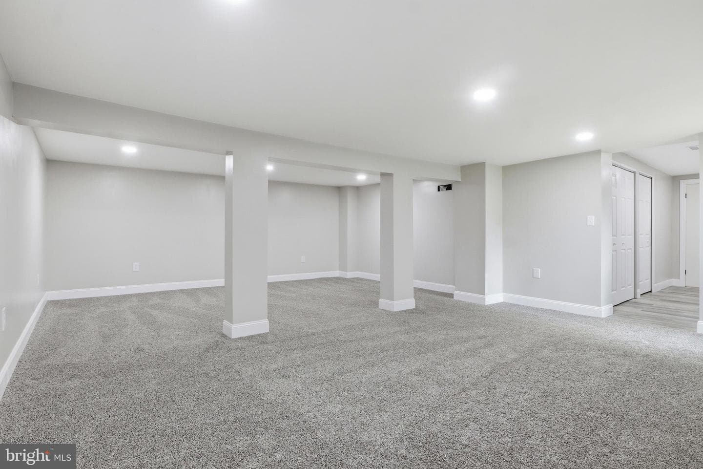 5013 Lenker Street photo 30