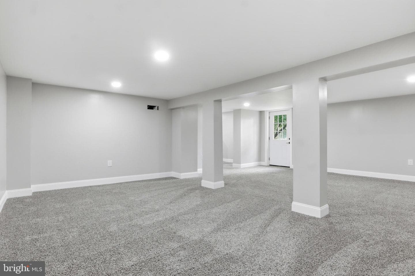 5013 Lenker Street photo 31