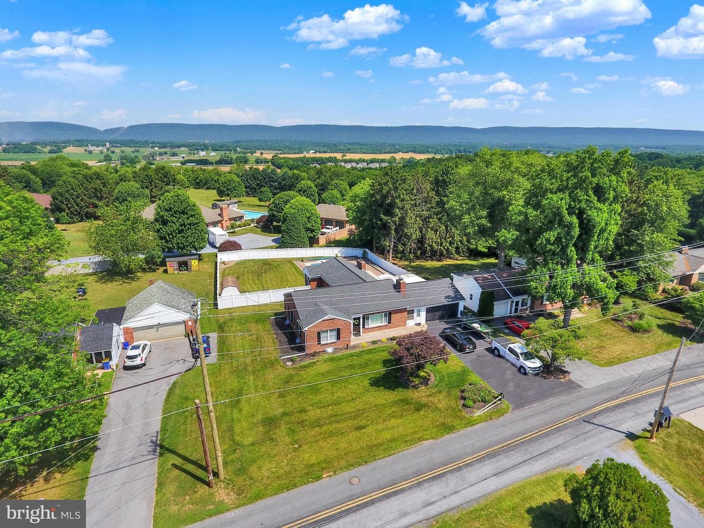 214 Ridge Hill Road photo 41