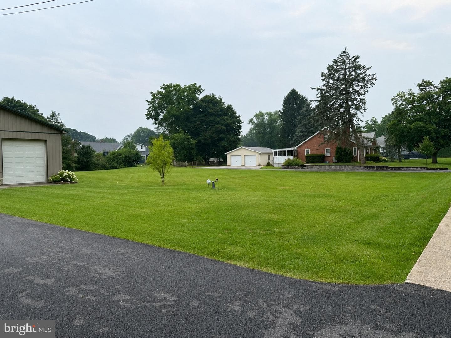 936 N Pitt Street photo 7