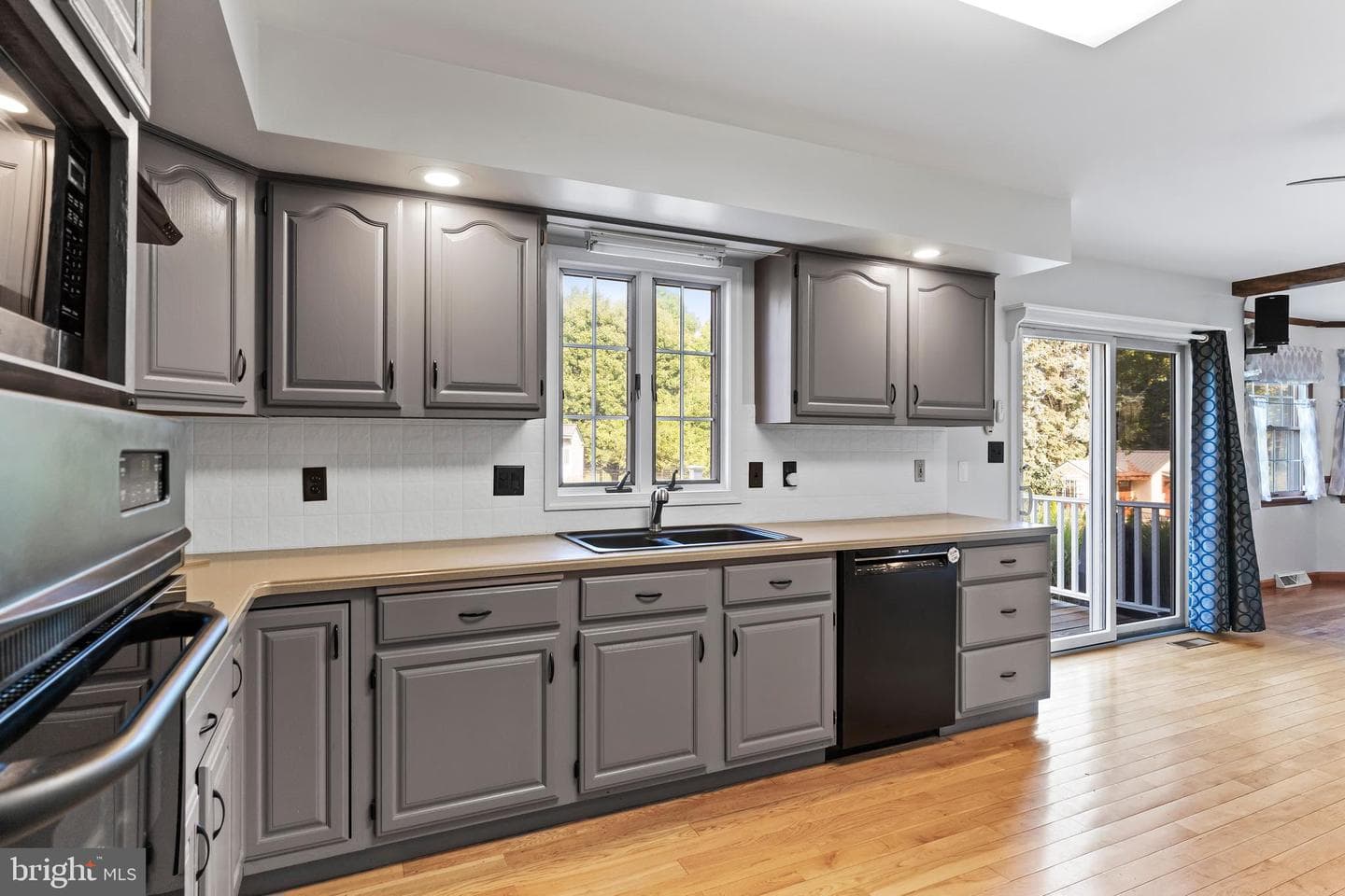 64 S Pin Oak Drive photo 9