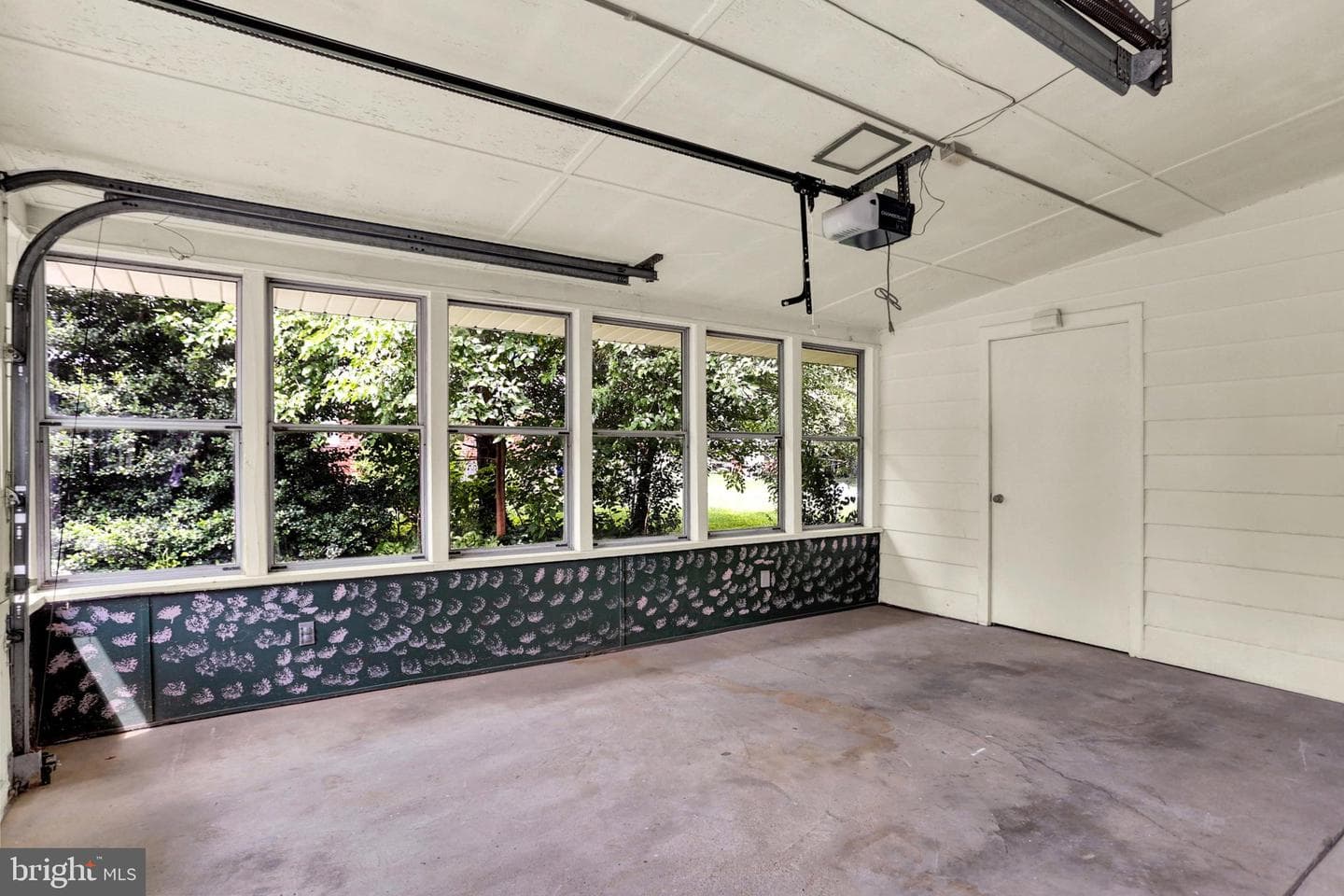 1 E Woodland Drive photo 33