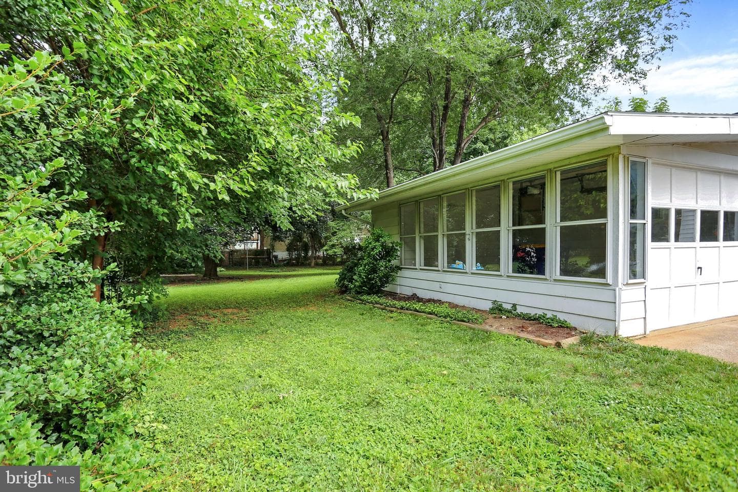 1 E Woodland Drive photo 38