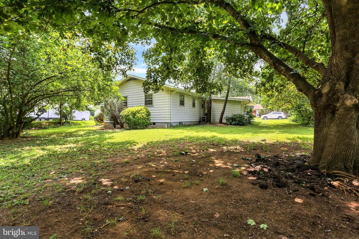1 E Woodland Drive photo 42