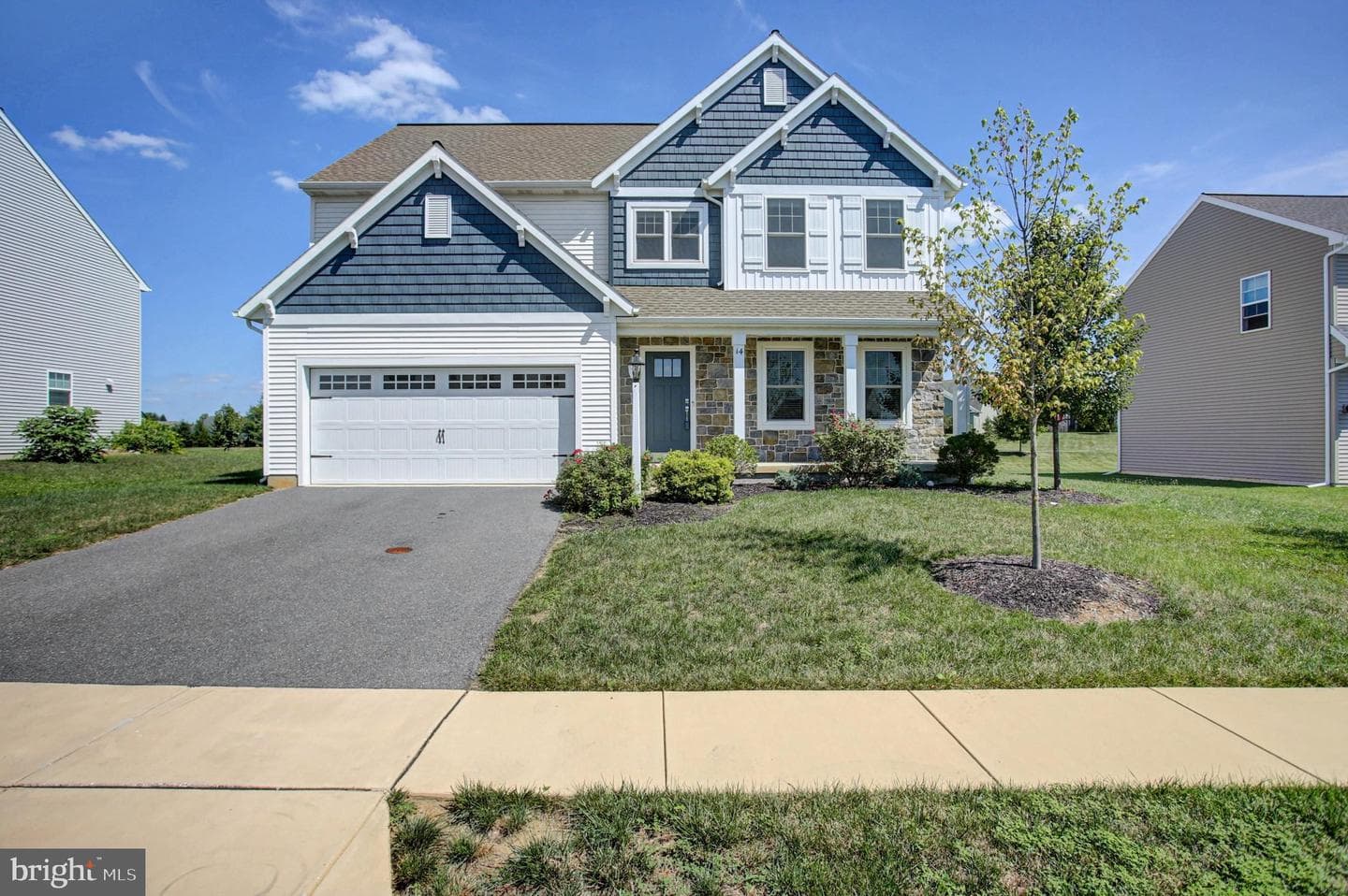 14 Danbury Drive photo 1