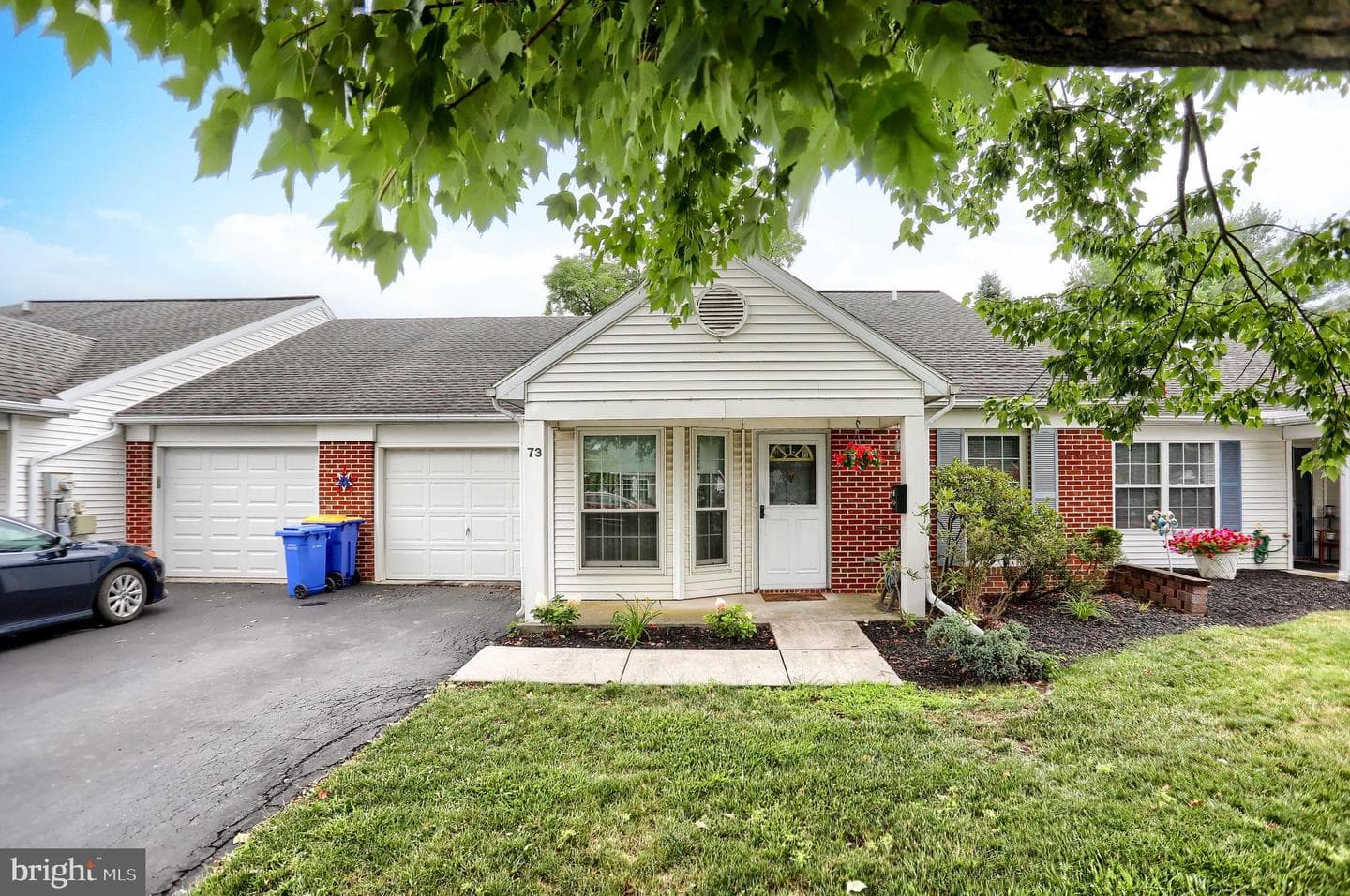 73 Greenspring Drive photo 1