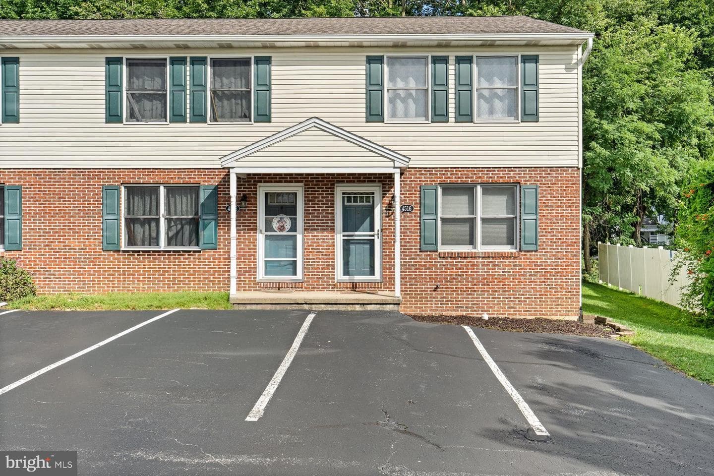 4516 Linden Avenue photo 1