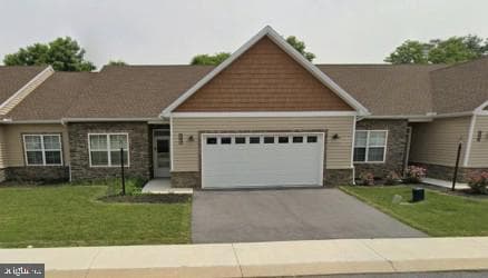 147 Blackbird Lane photo 1