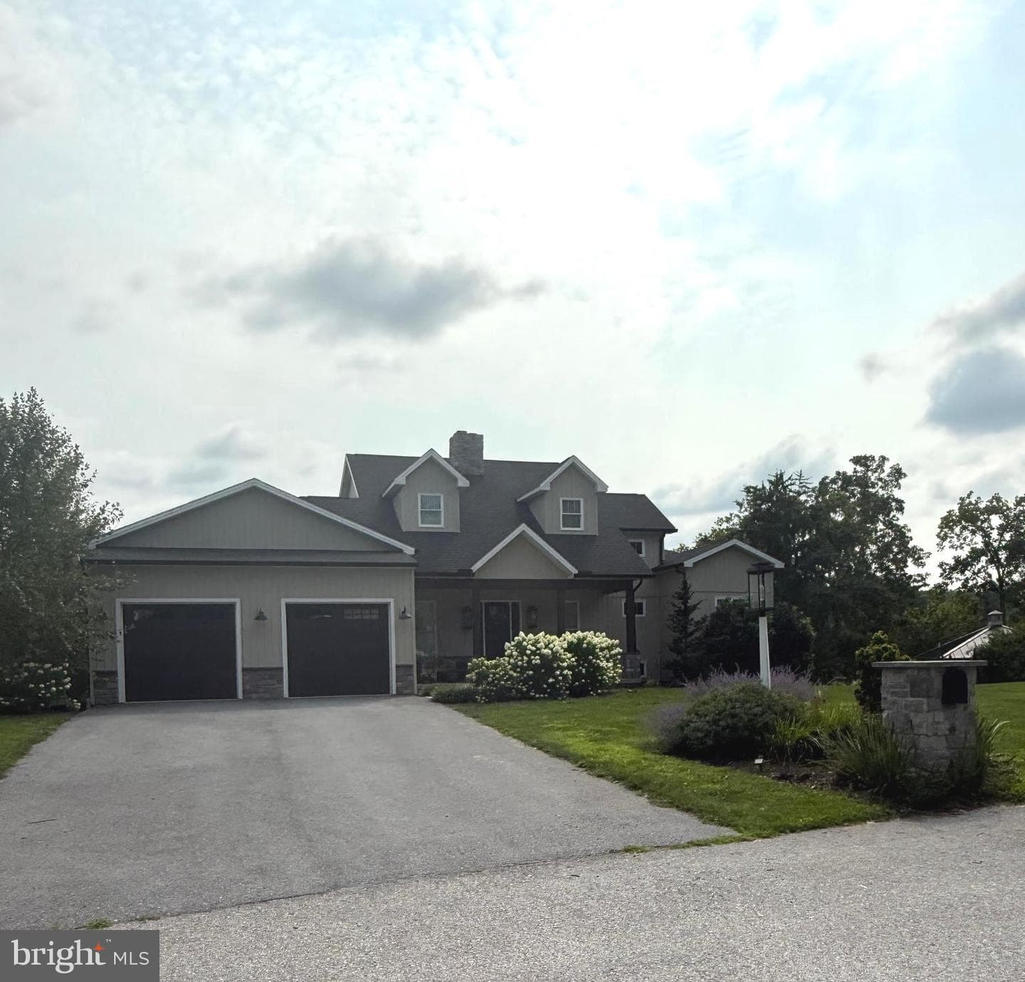 6 Creekside Lane photo 1