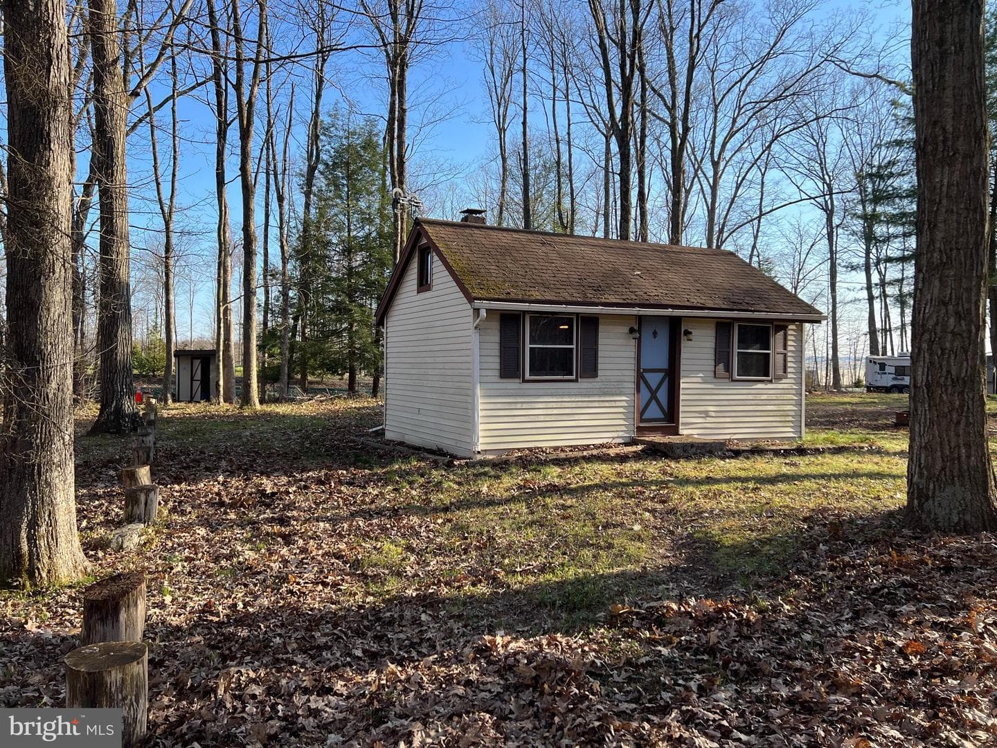 21 Hunting Lane photo 3