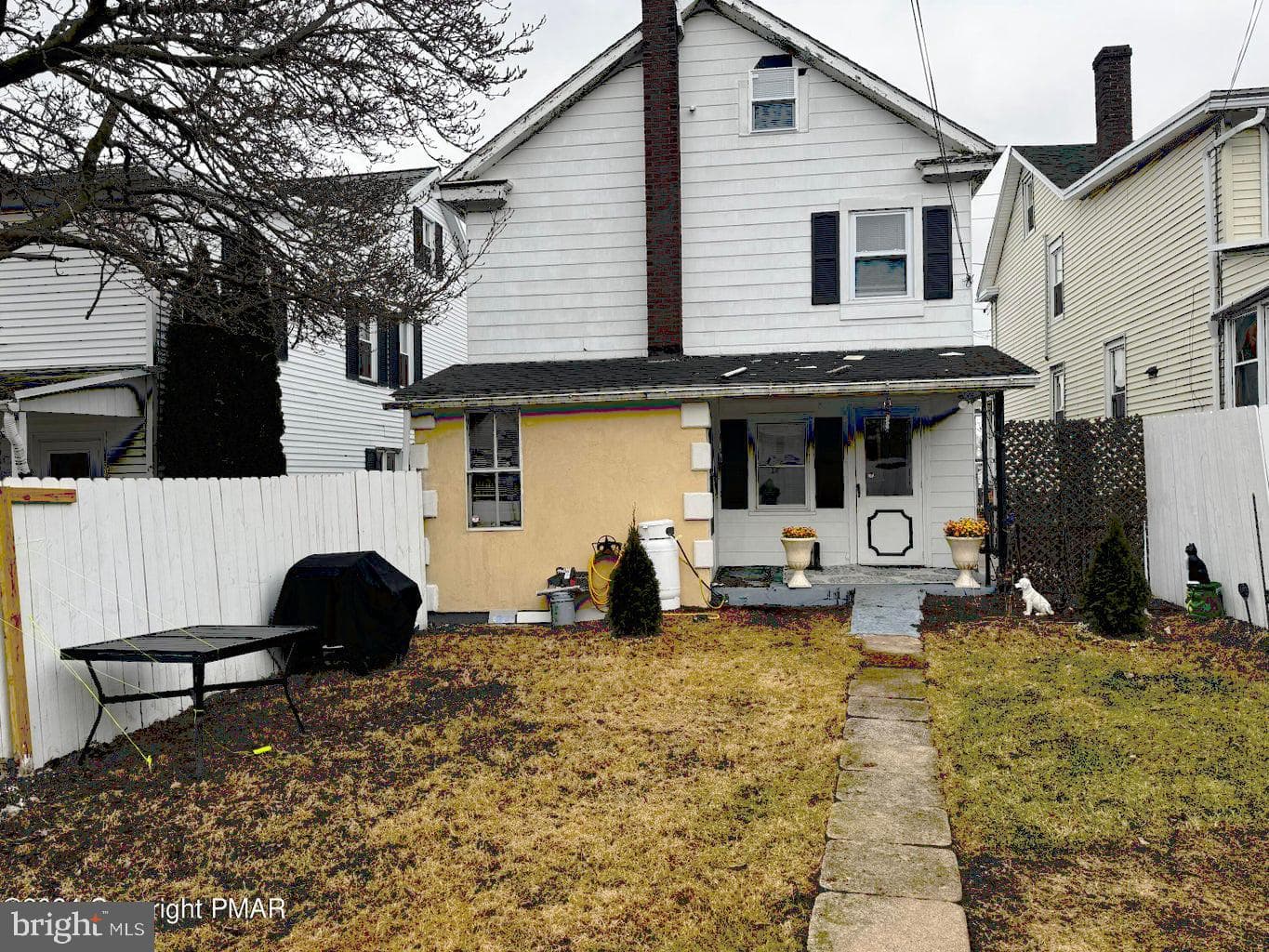 114 E Ludlow Street photo 38
