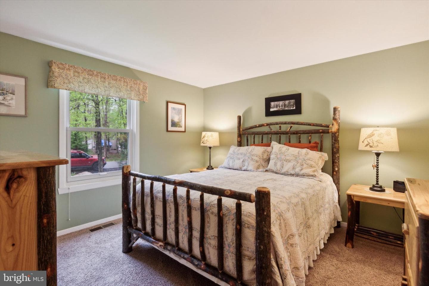 16 Spencer Lane photo 19
