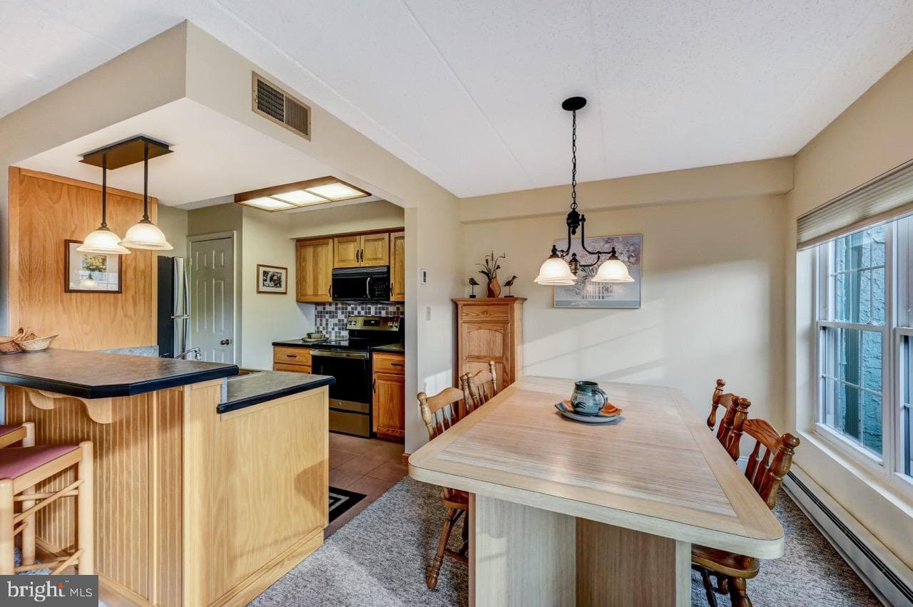 63 Midlake photo 19
