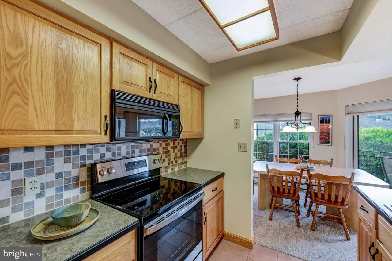 63 Midlake photo 26