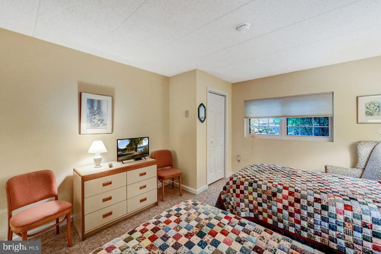 63 Midlake photo 32