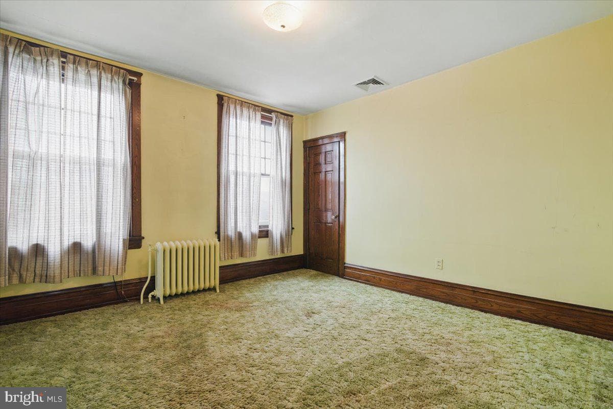 639 Iron Street photo 19