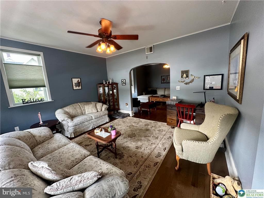 218 N 3rd Street photo 7
