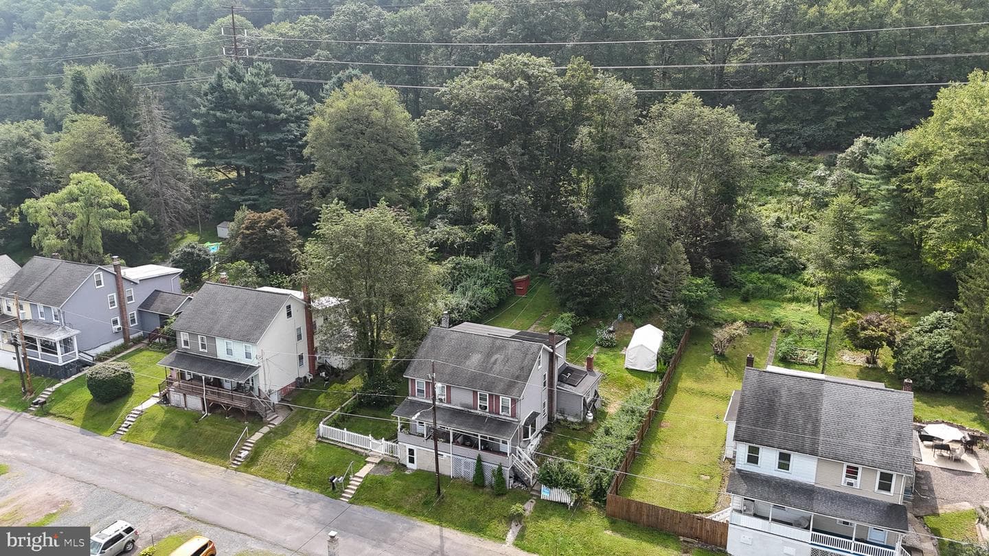 205 Yard Street photo 4