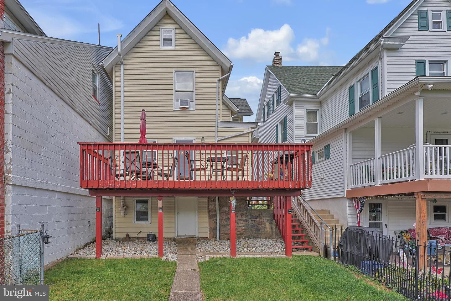 431 Center Avenue photo 28