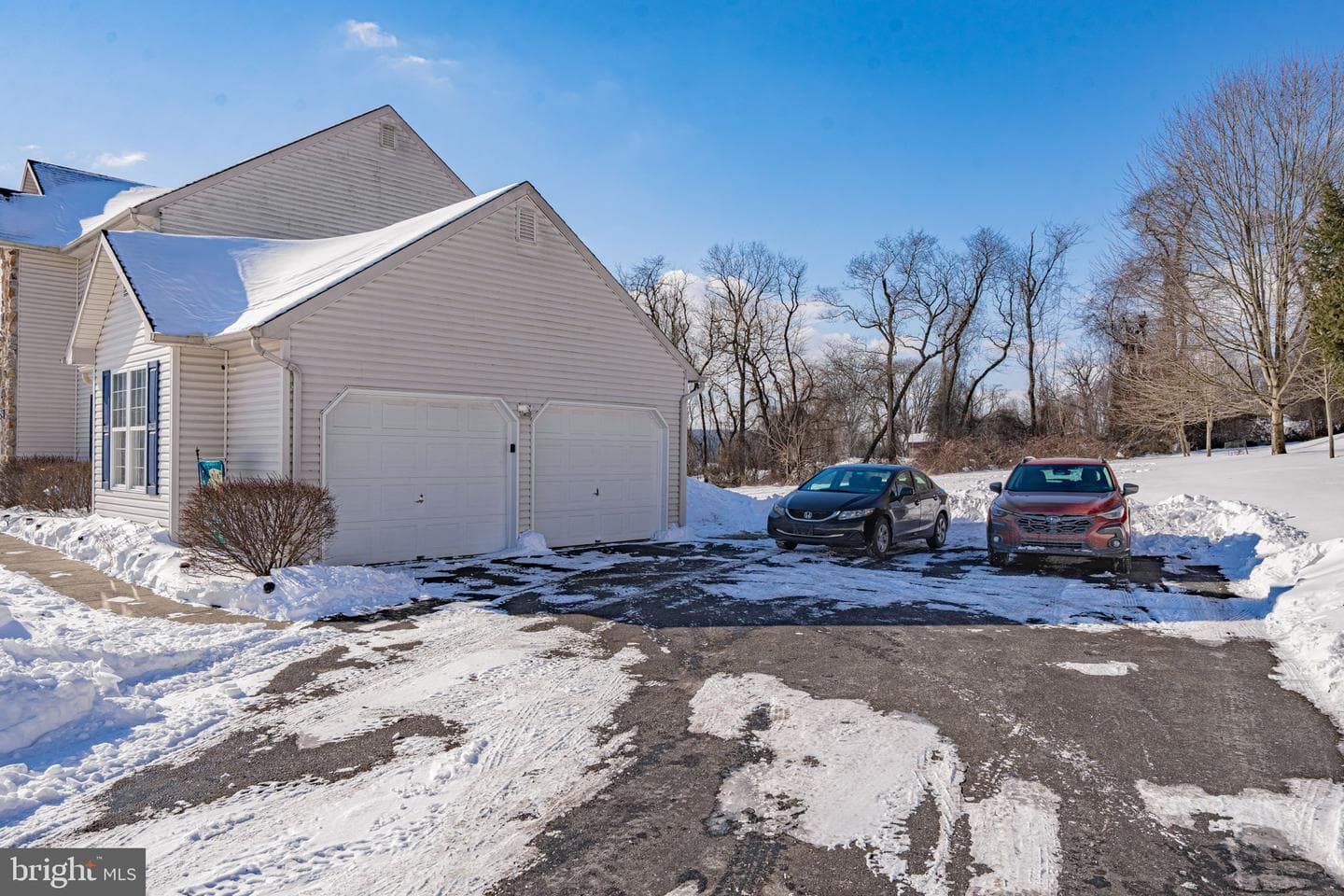 35 Ridgeview Drive photo 2