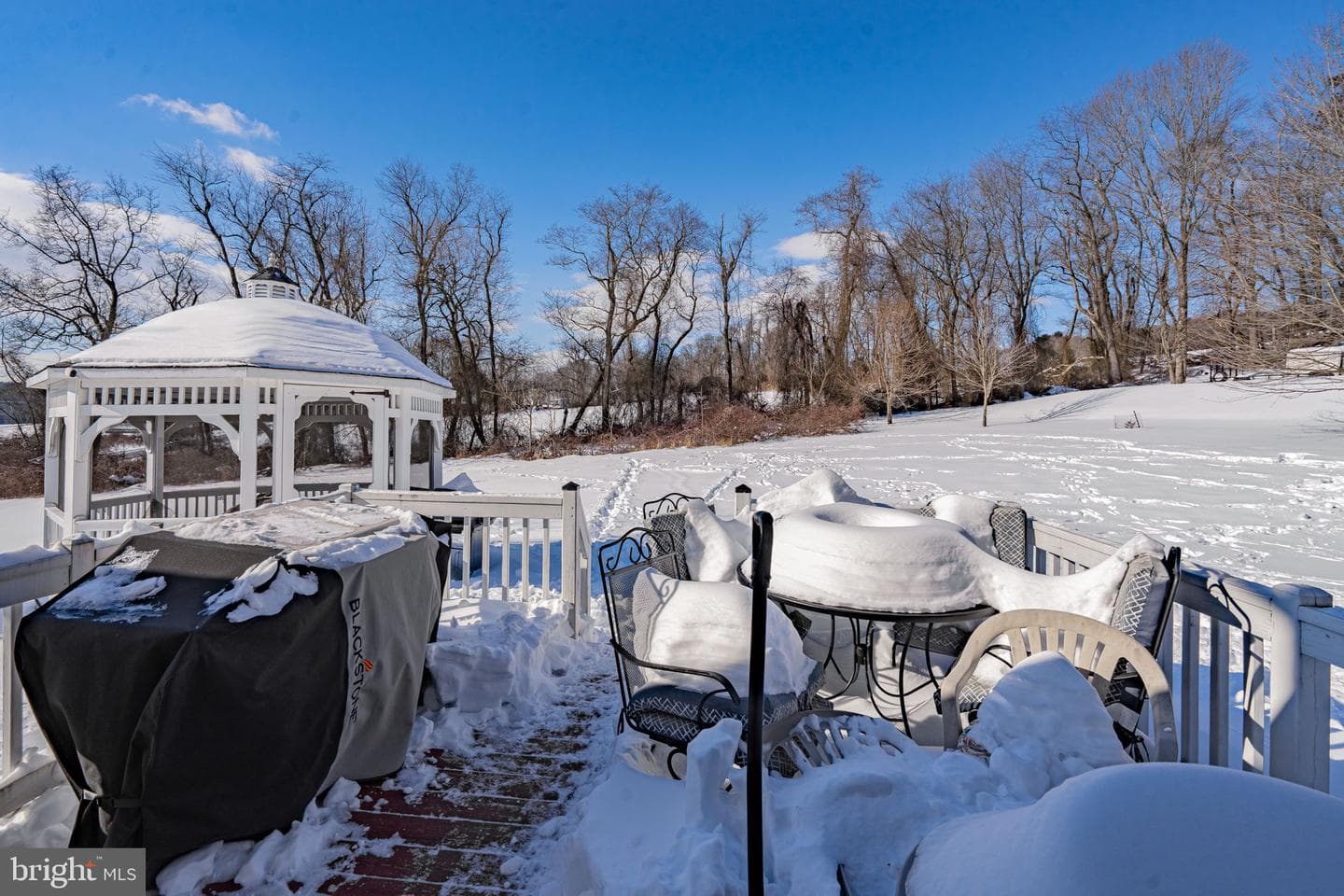 35 Ridgeview Drive photo 46
