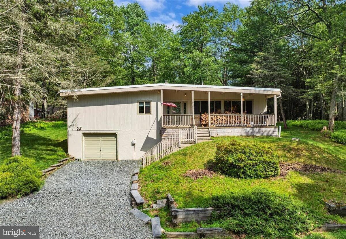 72 Forest Drive photo 1