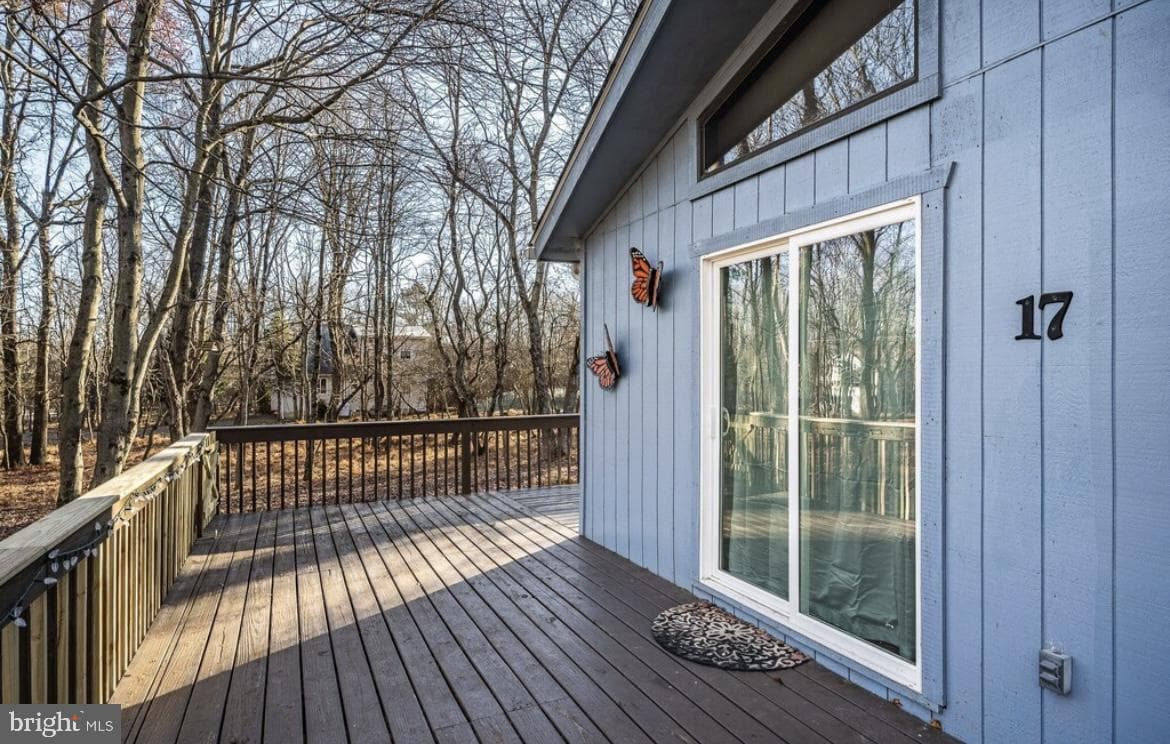 17 Van Doren Mews photo 15