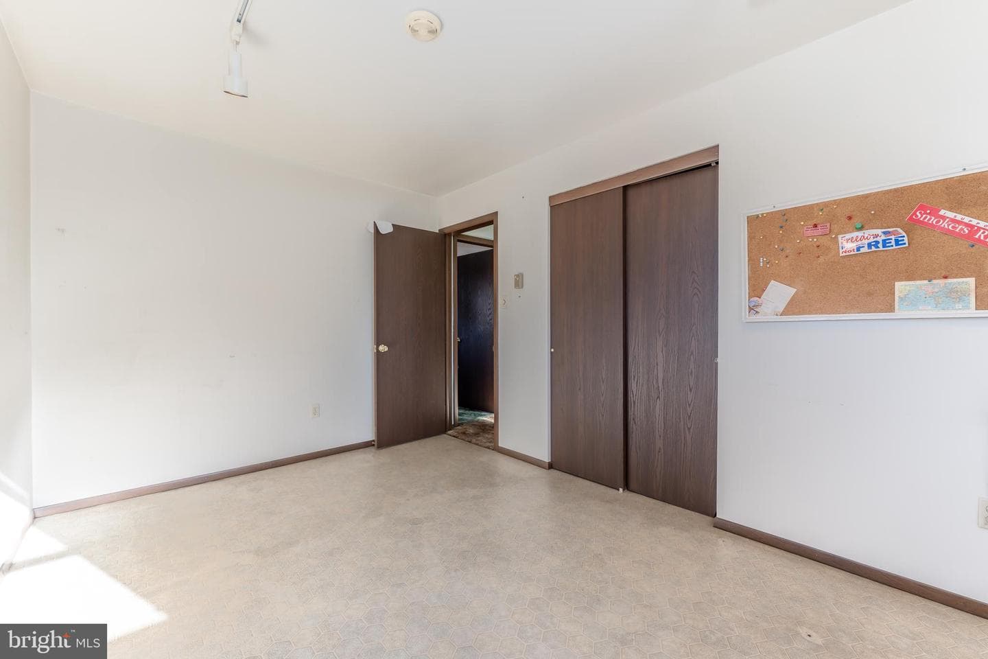 321 S Chestnut Street photo 20