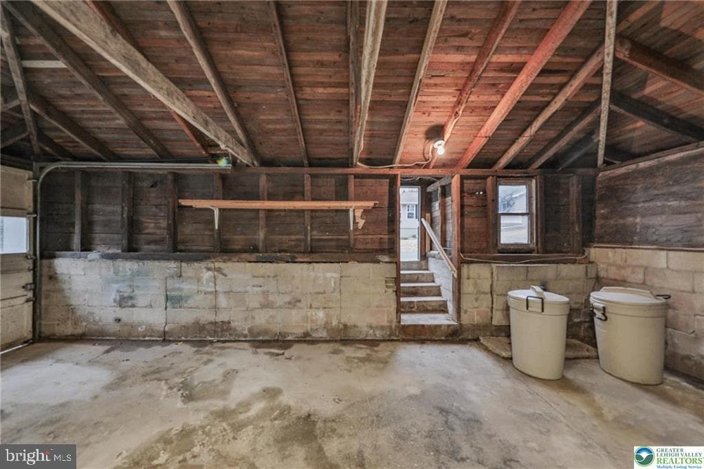 370 W White Bear Drive photo 40