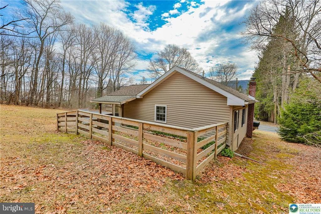 370 W White Bear Drive photo 6