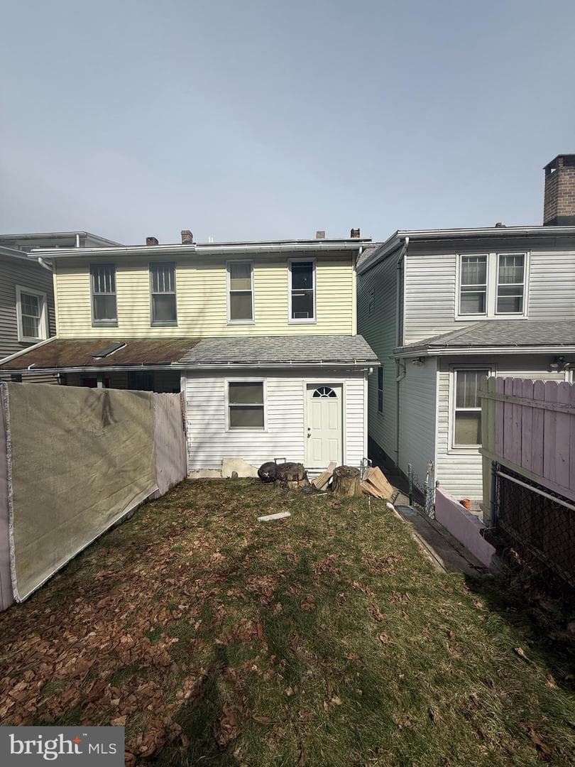 44 E Water Street photo 3