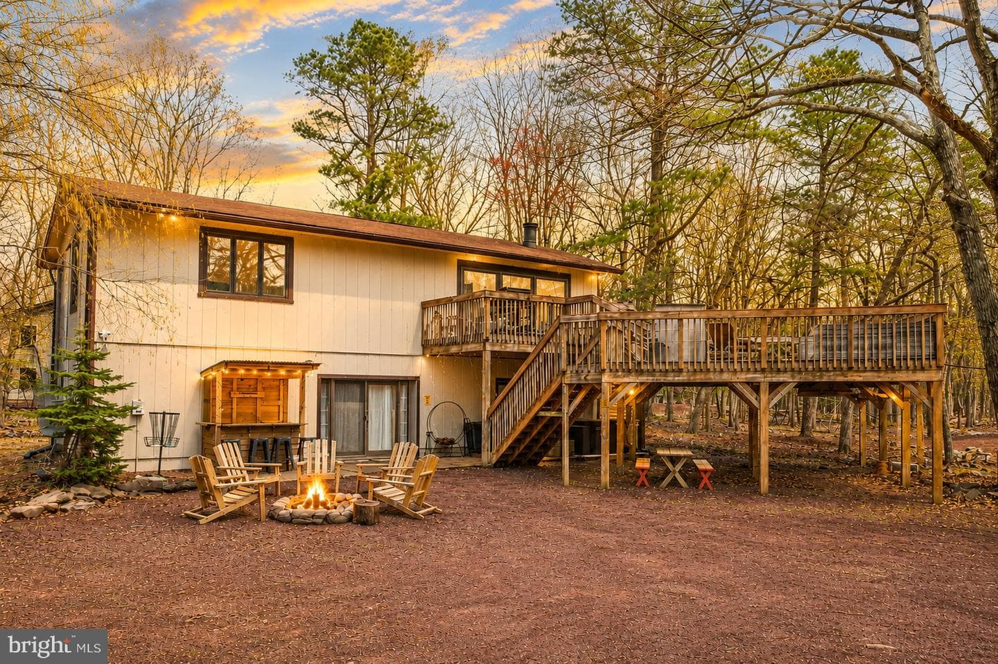 70 Pineknoll Drive photo 4