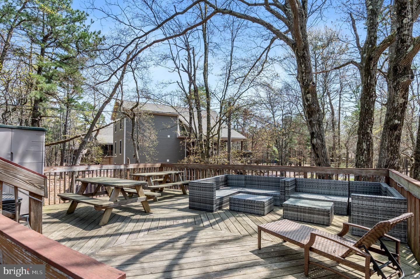 70 Pineknoll Drive photo 45