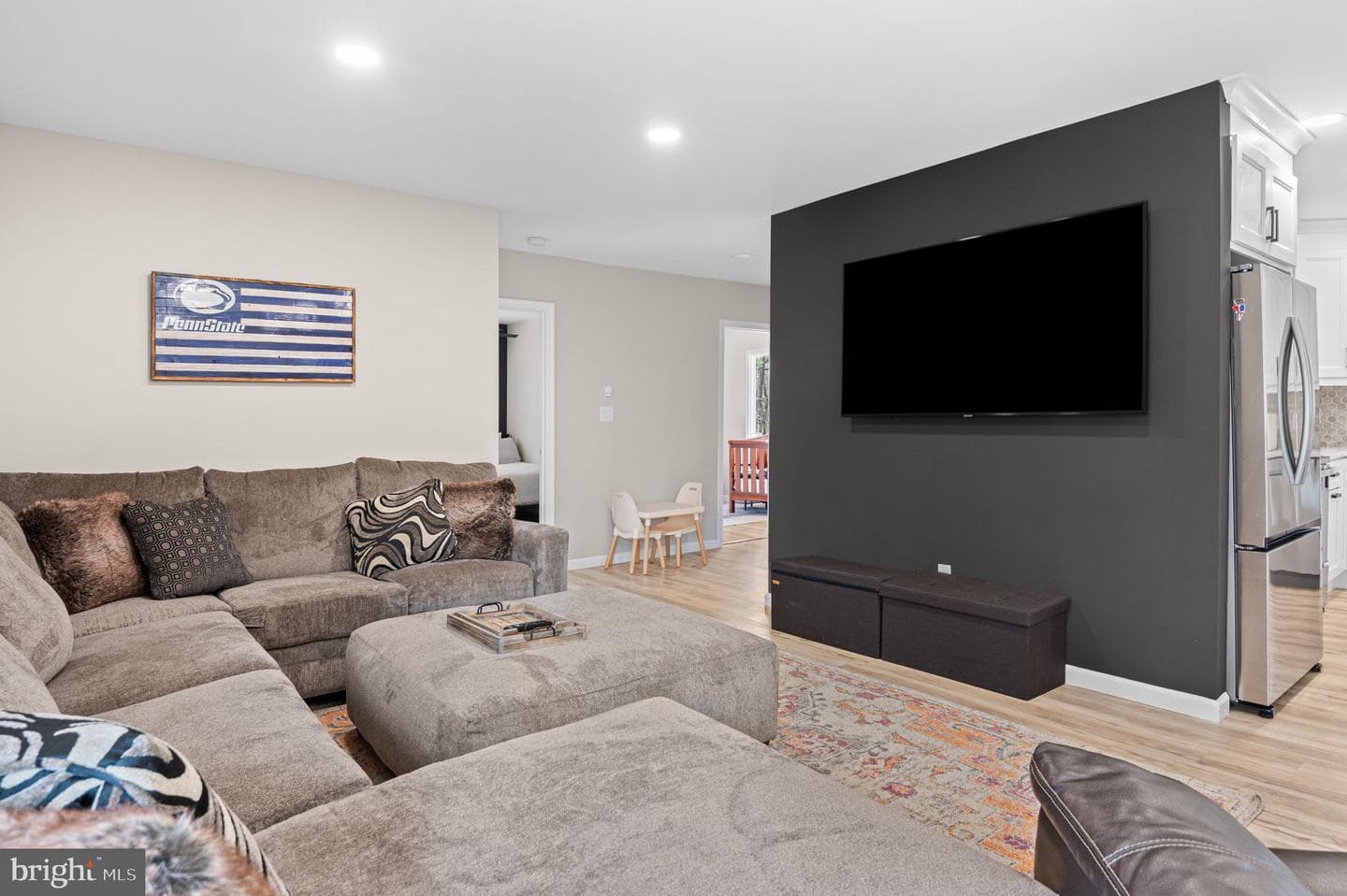 70 Pineknoll Drive photo 5