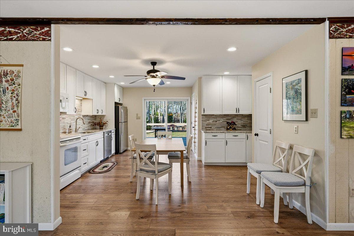 67 Spencer Lane photo 10
