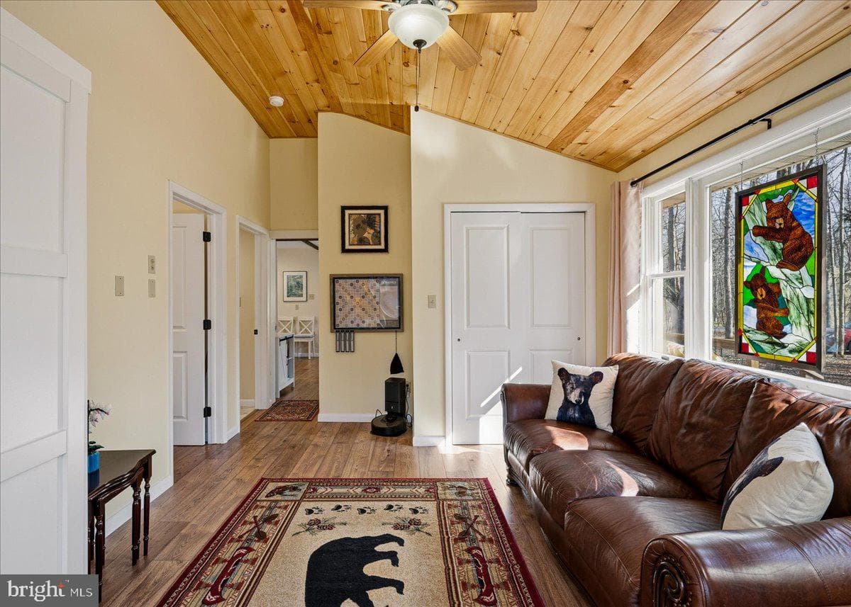 67 Spencer Lane photo 14