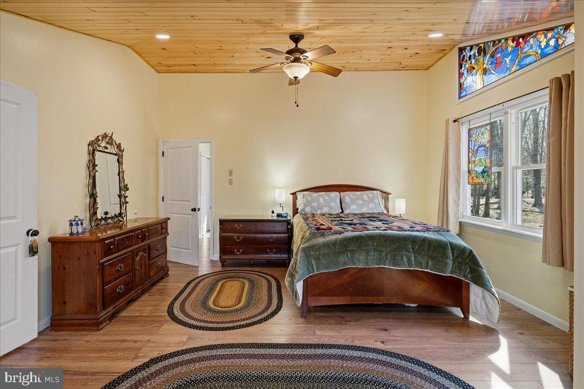 67 Spencer Lane photo 15