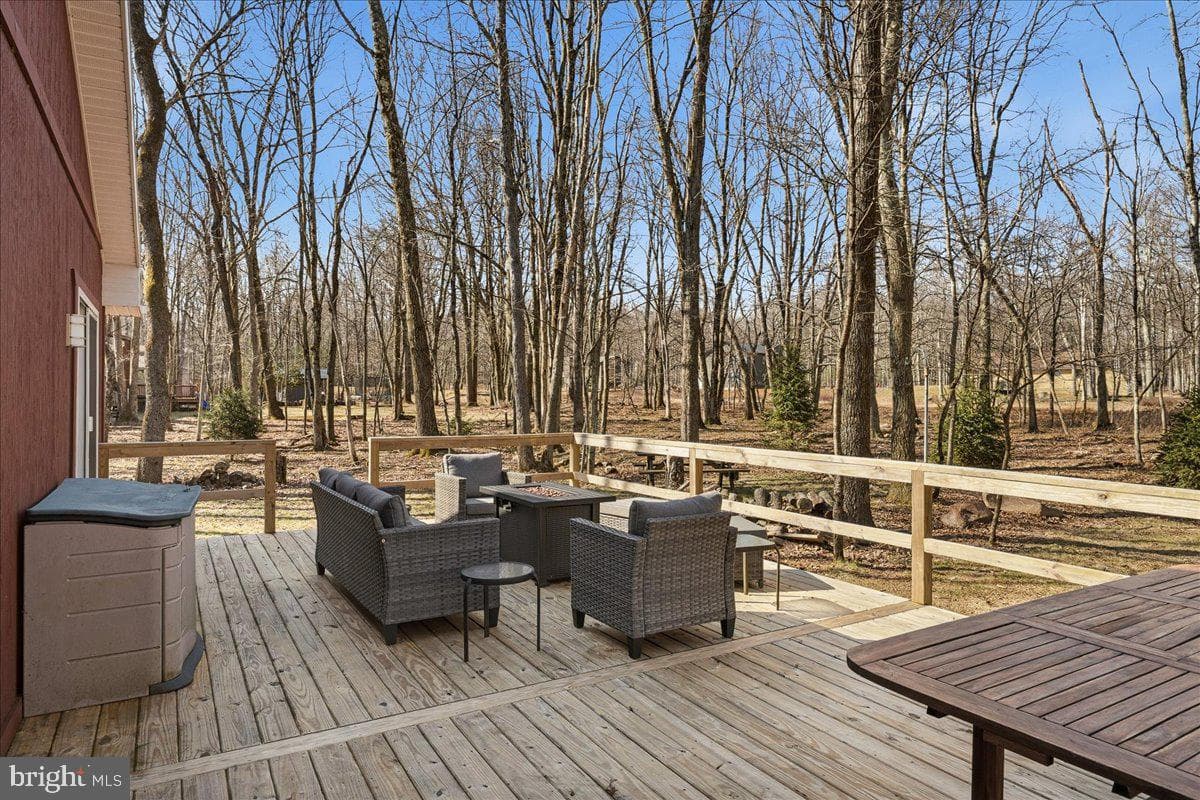 67 Spencer Lane photo 29