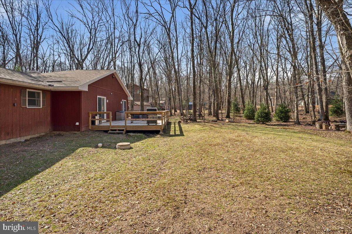 67 Spencer Lane photo 3