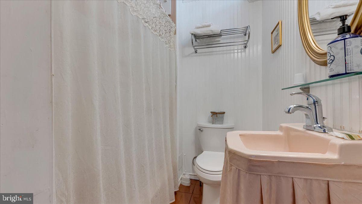 12 Chestnut Avenue photo 24