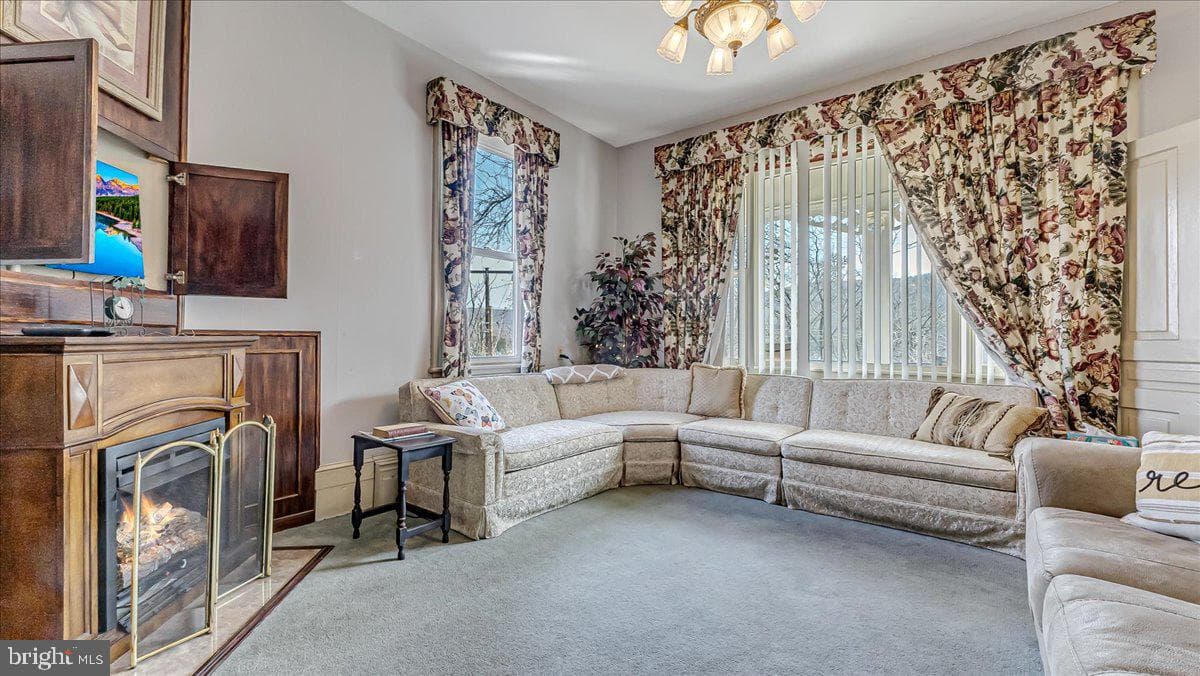 12 Chestnut Avenue photo 5