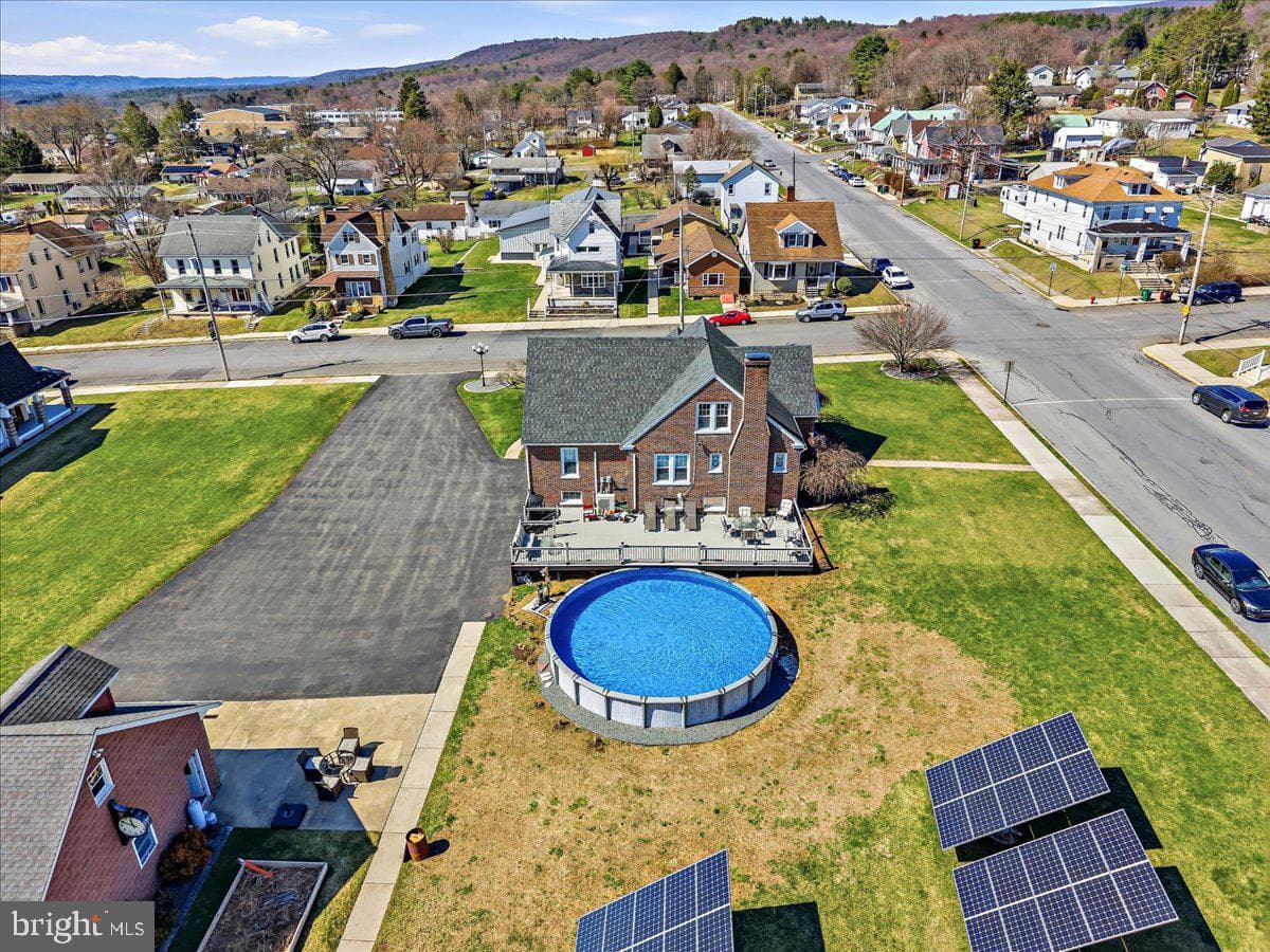 635 Coal Street photo 12