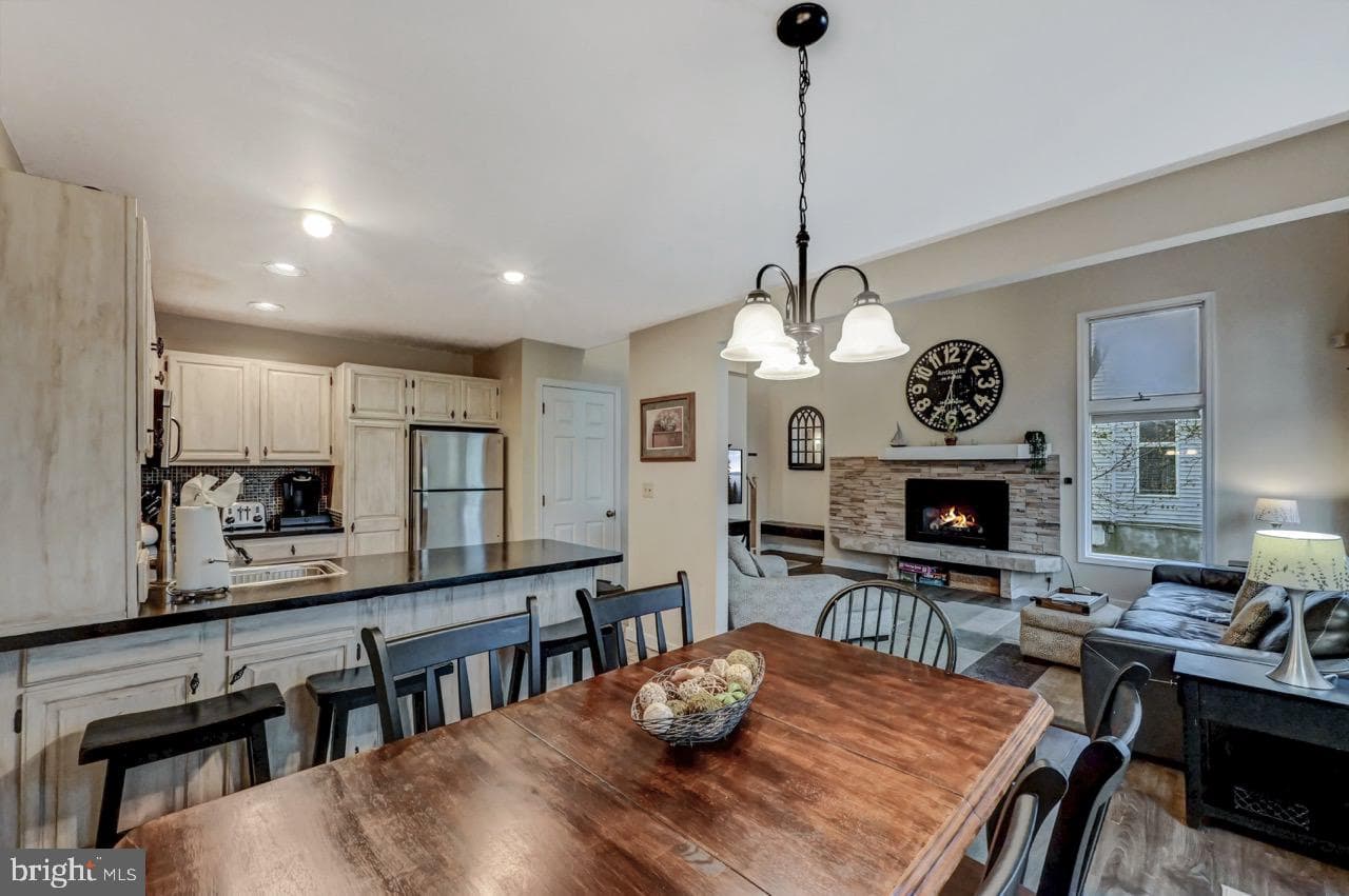 52 Laurelwoods Drive photo 12