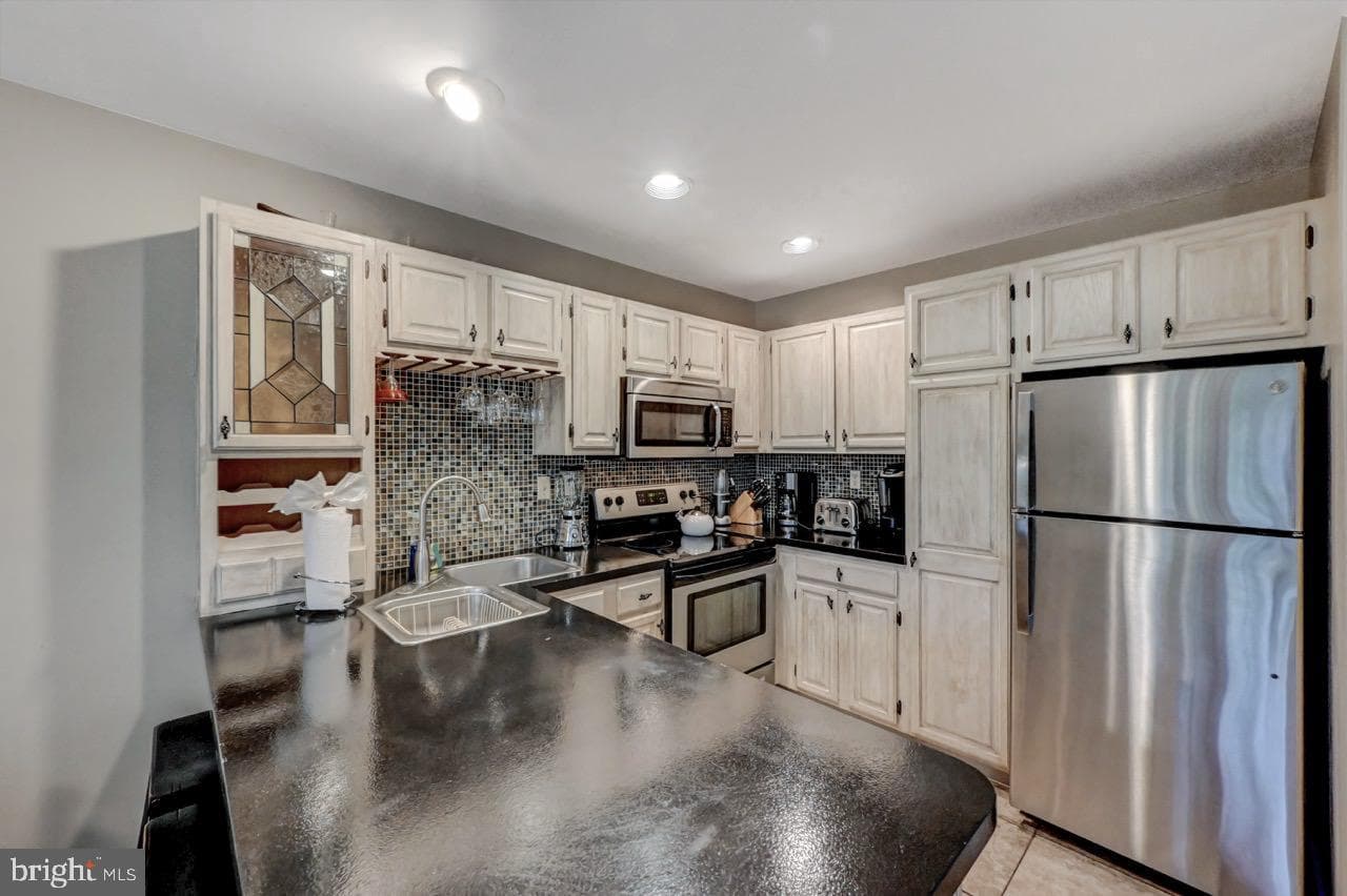 52 Laurelwoods Drive photo 14