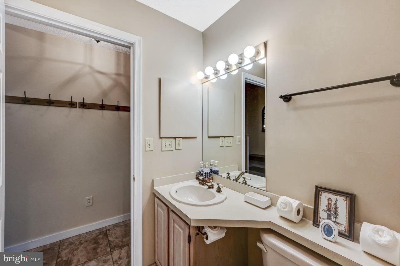 52 Laurelwoods Drive photo 31
