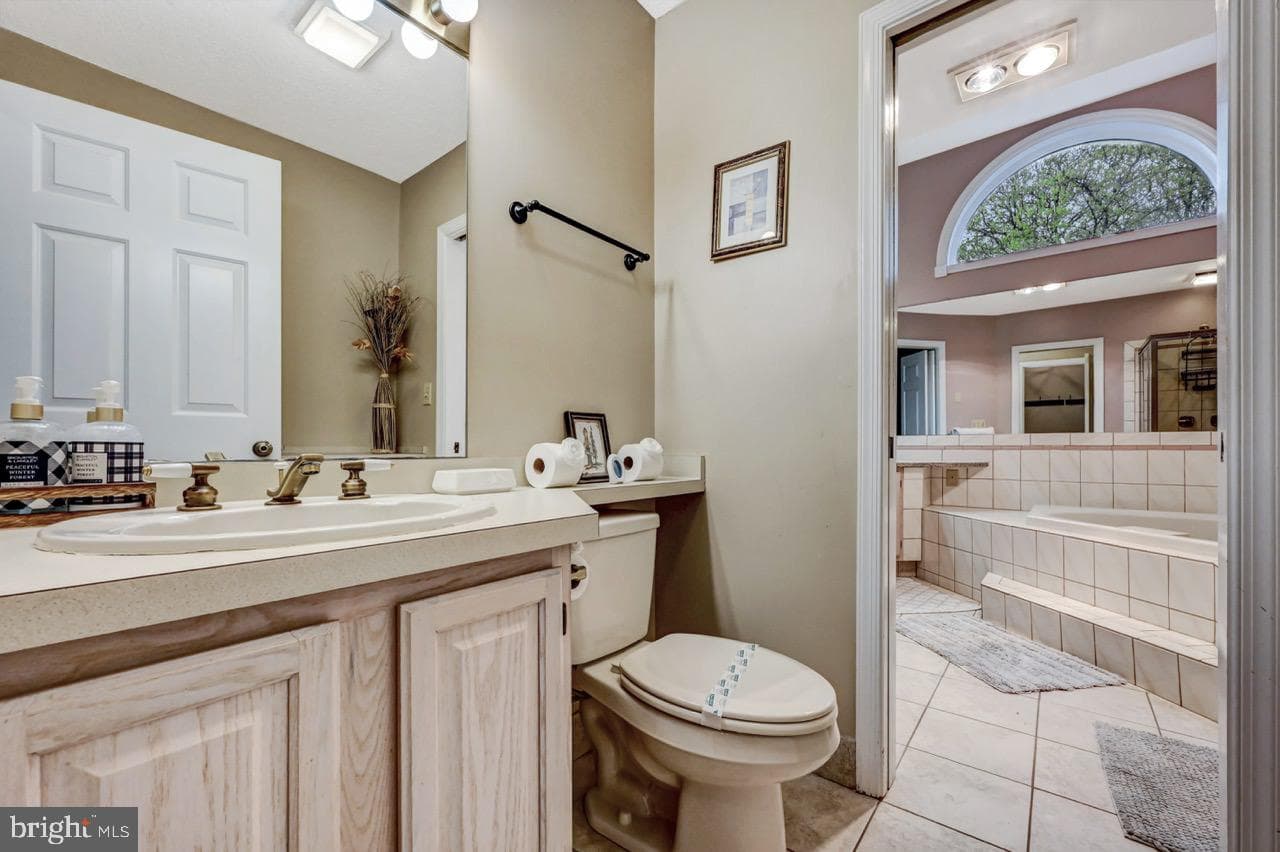 52 Laurelwoods Drive photo 32