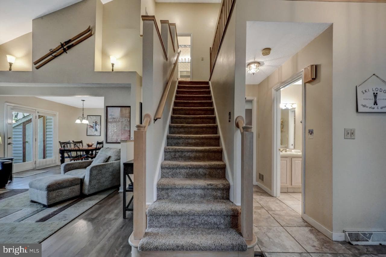 52 Laurelwoods Drive photo 47