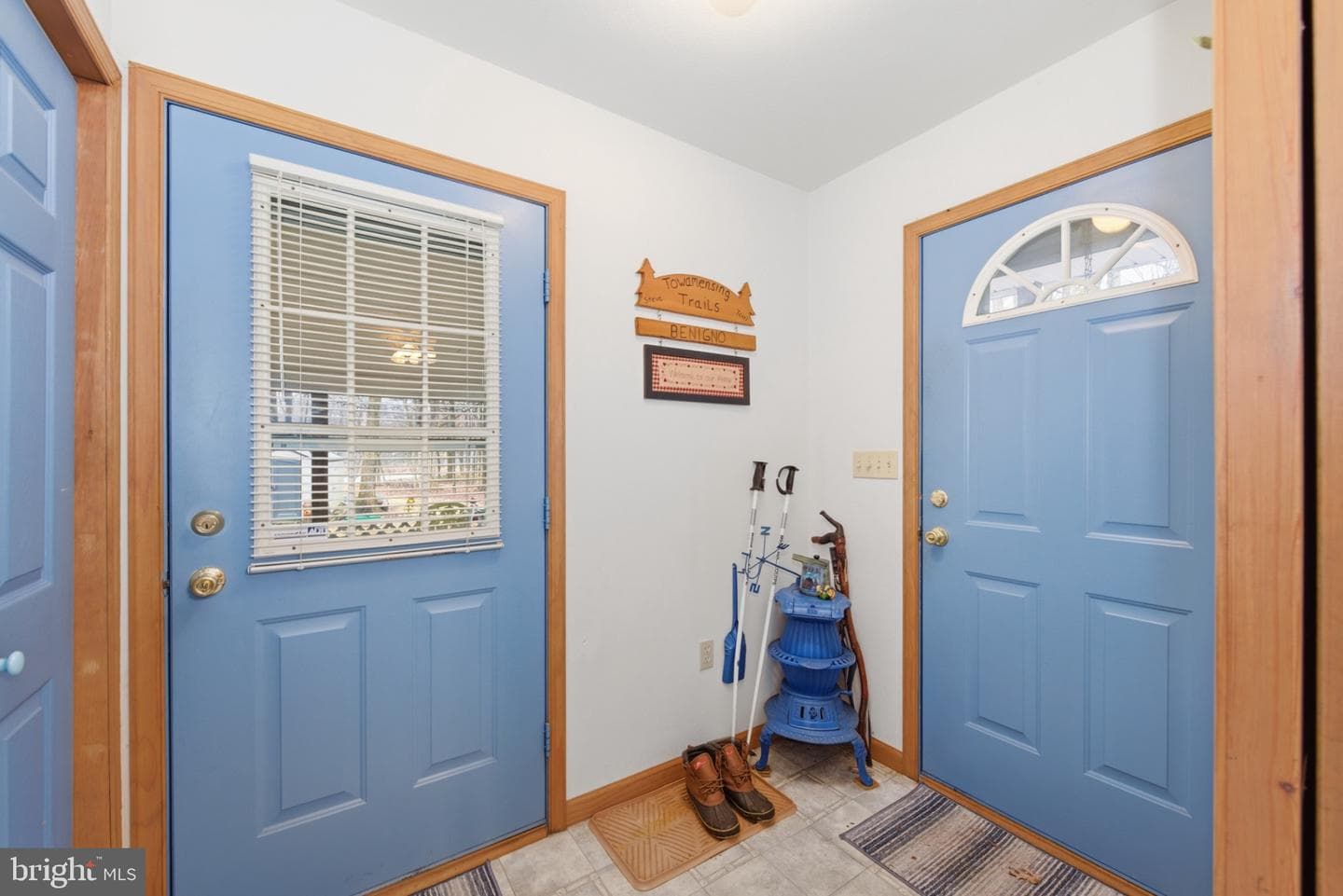 304 McKuen Way photo 14