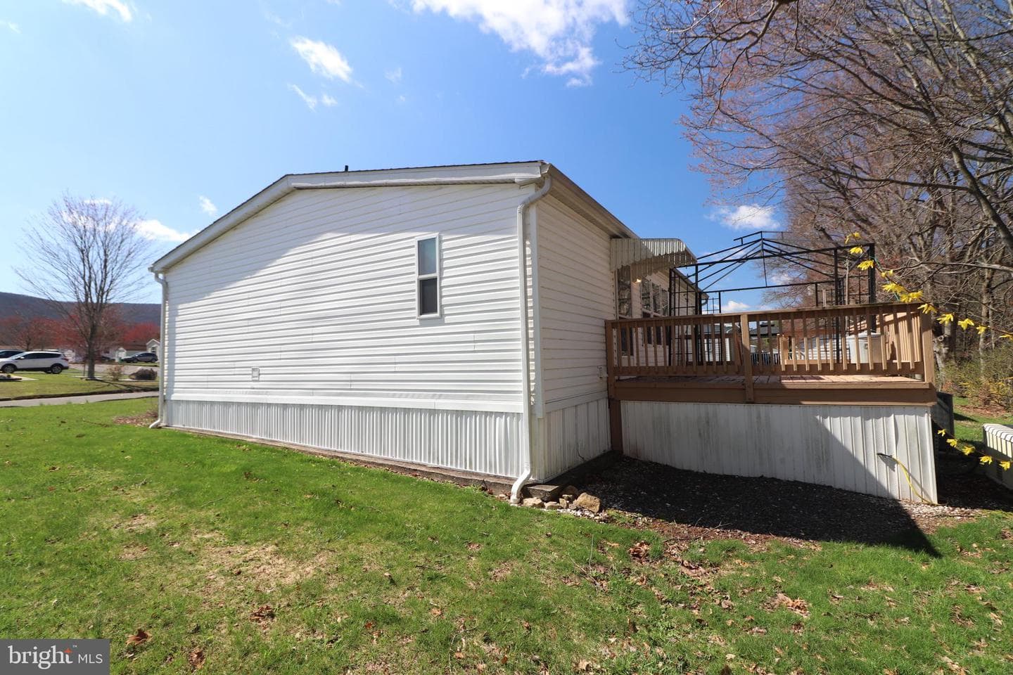 124 Ashley Lane photo 32